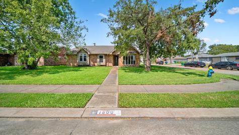 1800 El Mar Lane Seabrook TX 77586