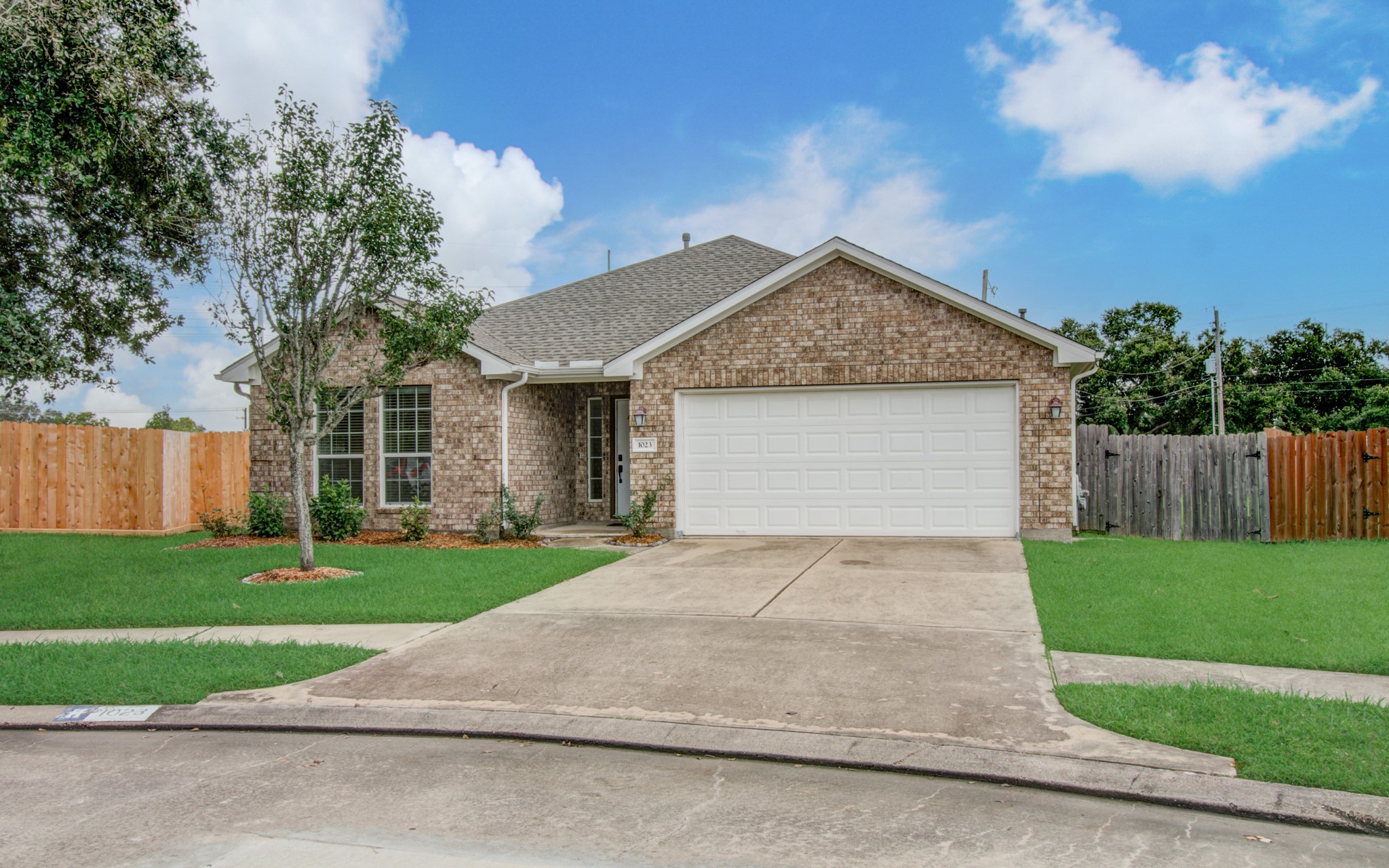 1023 Hamilton Street Alvin TX 77511