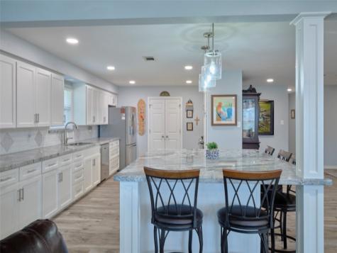9015 Antonia Street Needville TX 77461