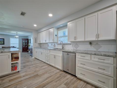 9015 Antonia Street Needville TX 77461