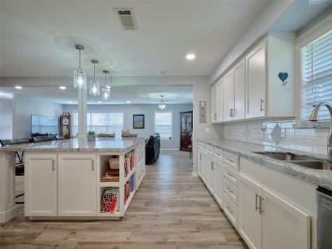 9015 Antonia Street Needville TX 77461