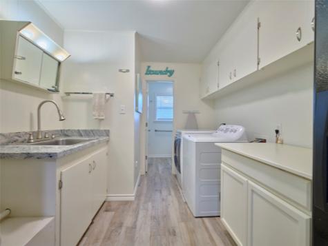 9015 Antonia Street Needville TX 77461