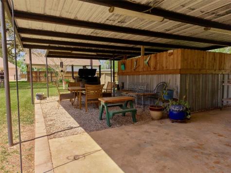 9015 Antonia Street Needville TX 77461