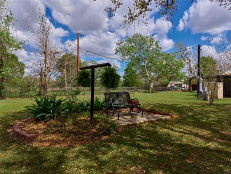 9015 Antonia Street Needville TX 77461