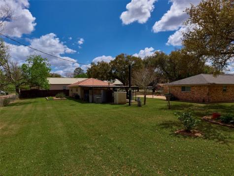 9015 Antonia Street Needville TX 77461