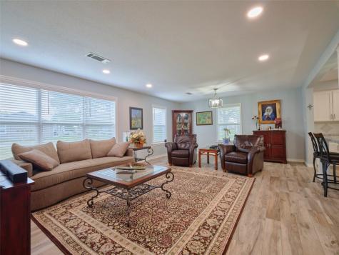 9015 Antonia Street Needville TX 77461