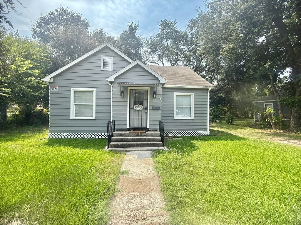 19 4th Avenue N Texas City TX 77590