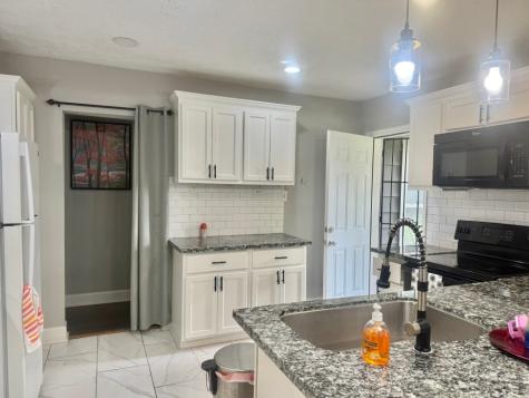 19 4th Avenue N Texas City TX 77590