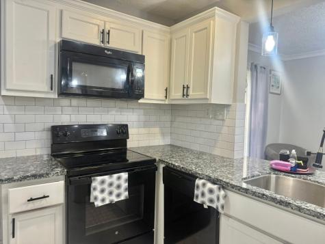 19 4th Avenue N Texas City TX 77590