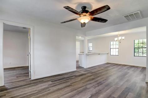 513 Mayford Street Houston TX 77076