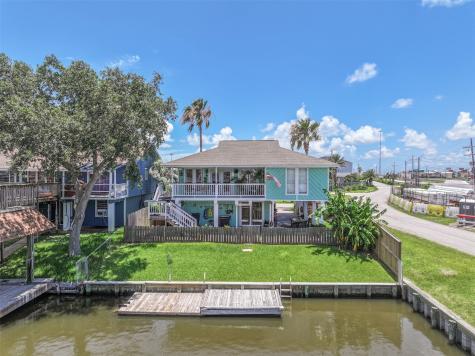 1 S Skimmer Street La Marque TX 77568