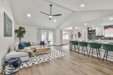 2718 Foliage Green Drive Kingwood TX 77339