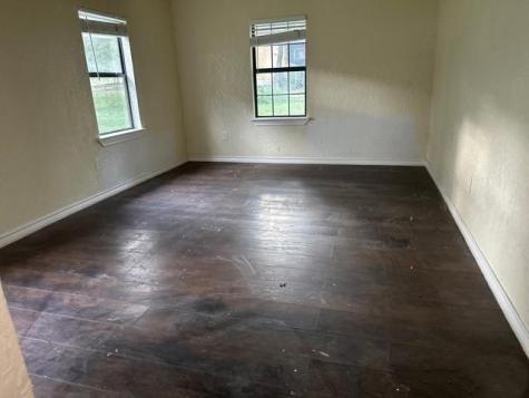 129 New York Avenue Lakehills TX 78063