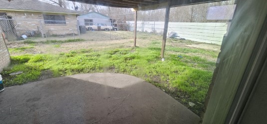 206 Memory Lane Houston TX 77037