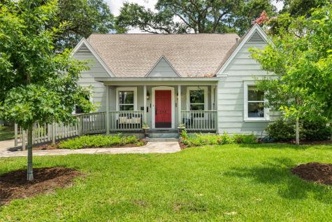 858 W 42nd Street Houston TX 77018