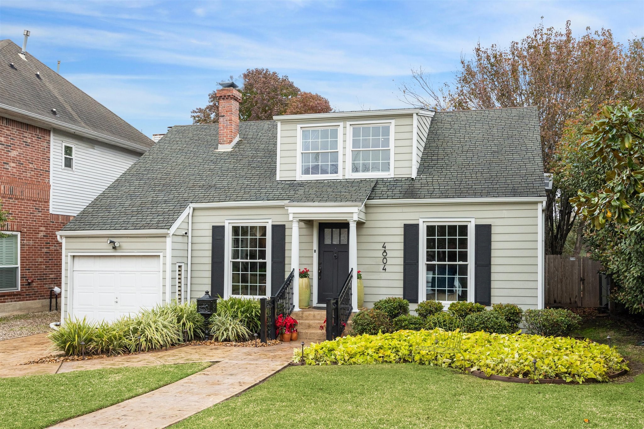 4804 Spruce Street Bellaire TX 77401