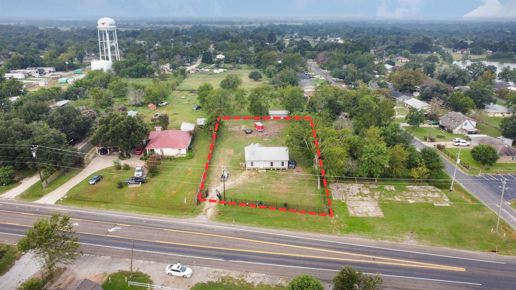 1015 N May Street Madisonville TX 77864