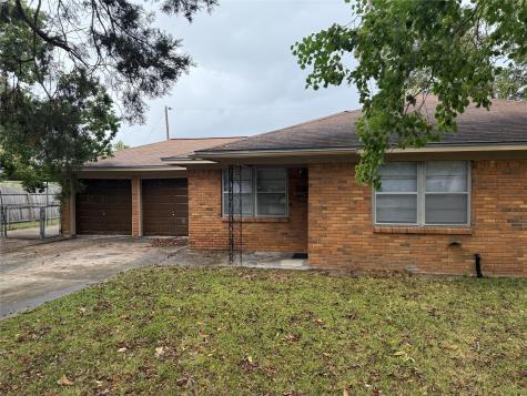 216 Schilling Street Baytown TX 77520