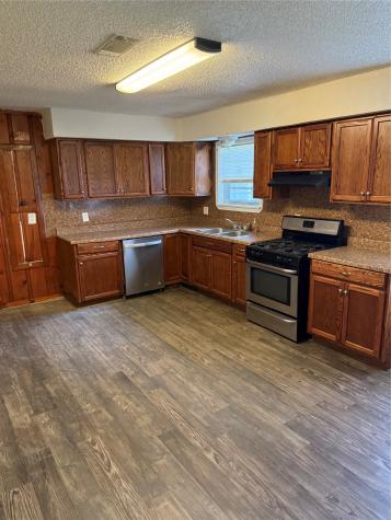 216 Schilling Street Baytown TX 77520