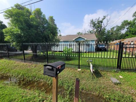4010 Amalie Street Houston TX 77093