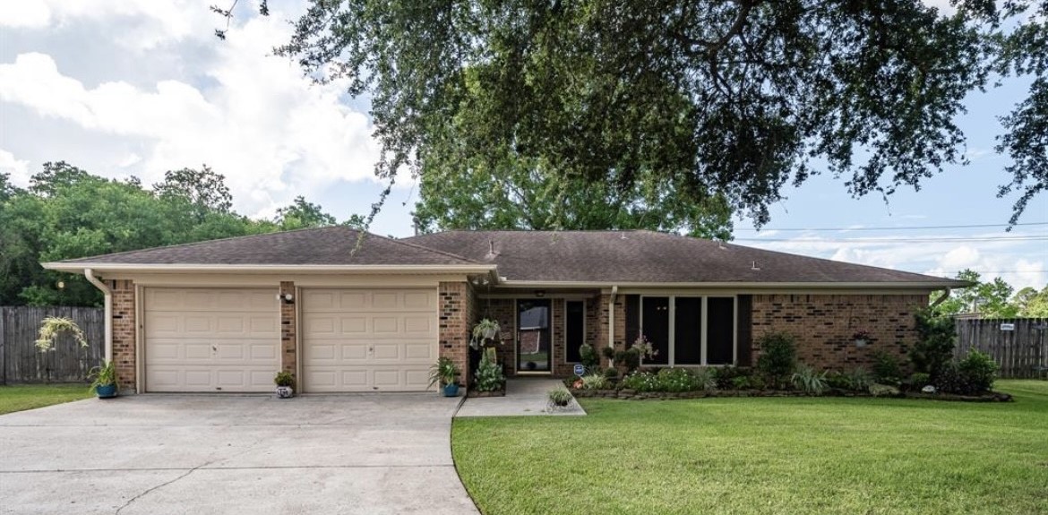 3701 Stoneybrook Street Baytown TX 77521