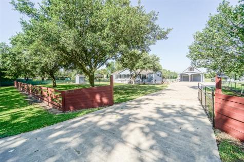 6212 Avenue M Santa Fe TX 77510