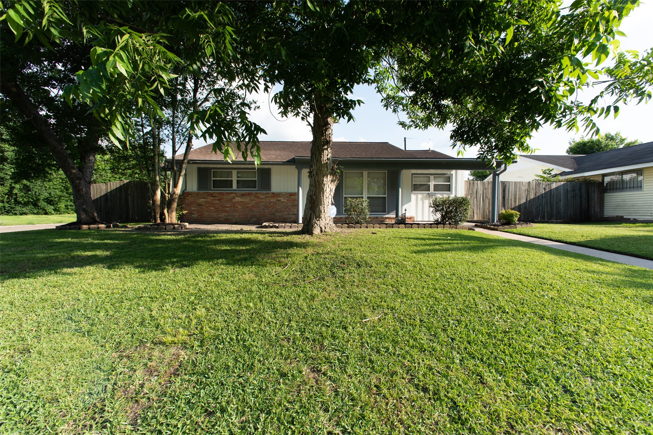 5870 Overdale Street Houston TX 77033