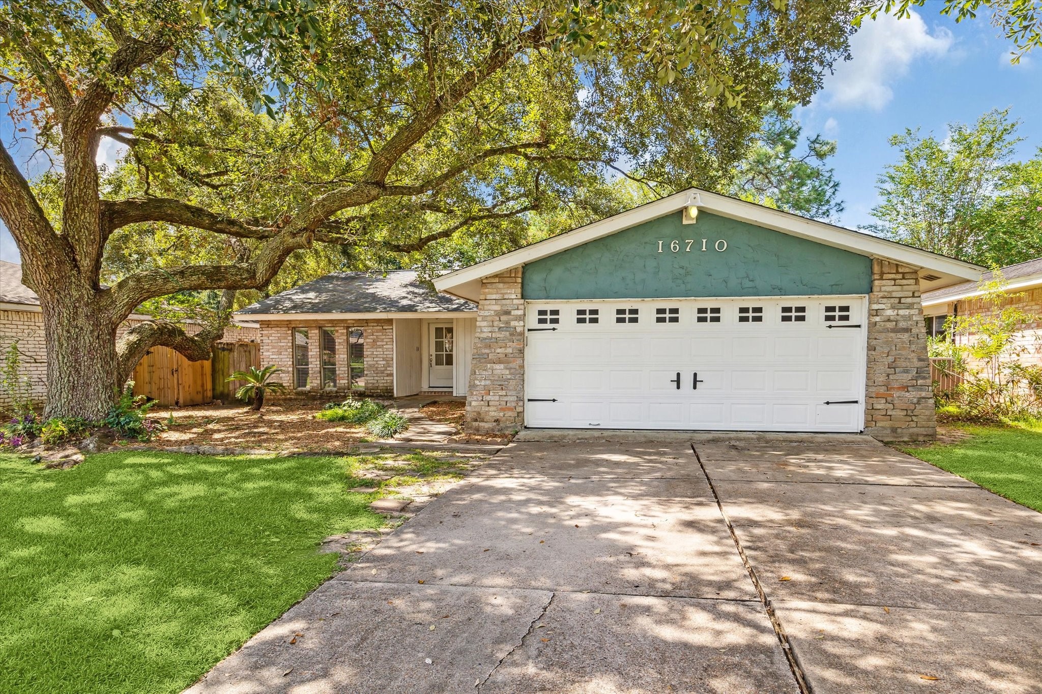16710 Tibet Road Friendswood TX 77546