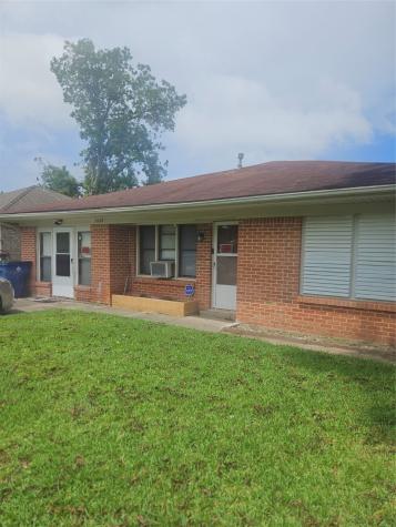 7002 Woodrow Street Texas City TX 77591