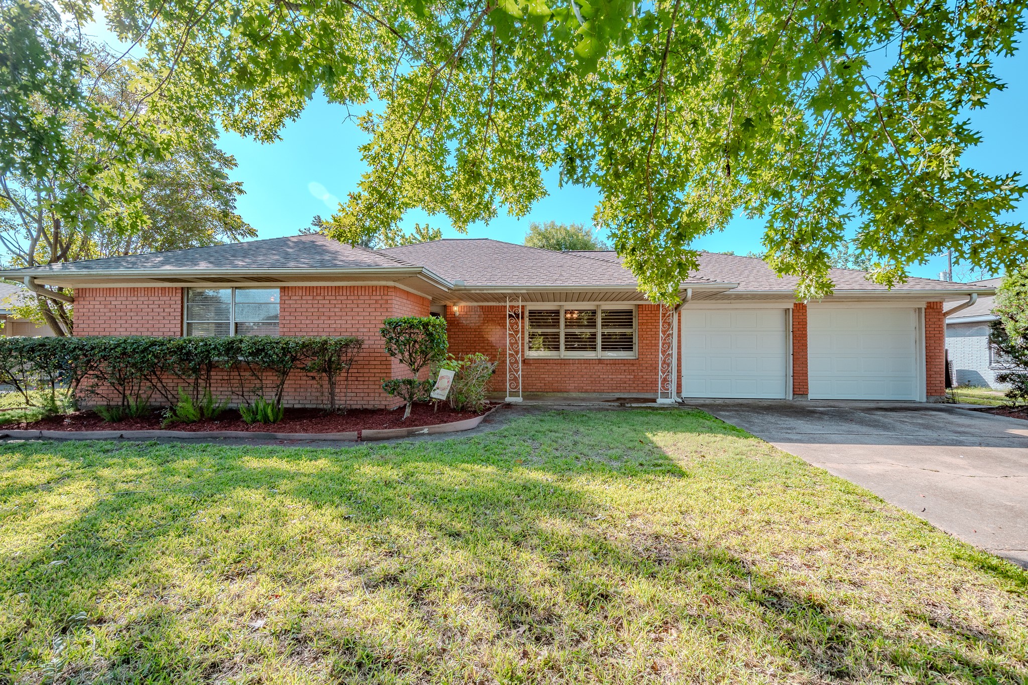 1905 17th Avenue N Texas City TX 77590