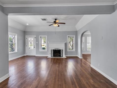 2141 Colquitt Street Houston TX 77098