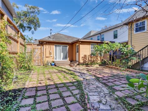 2141 Colquitt Street Houston TX 77098