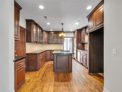 2141 Colquitt Street Houston TX 77098