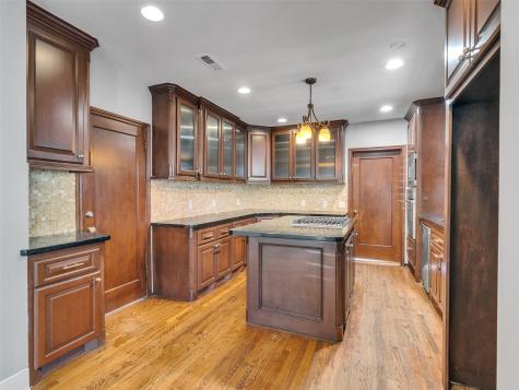 2141 Colquitt Street Houston TX 77098