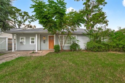 1910 Woodcrest Drive Houston TX 77018