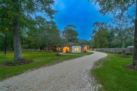 1653 County Road 639 Dayton TX 77535