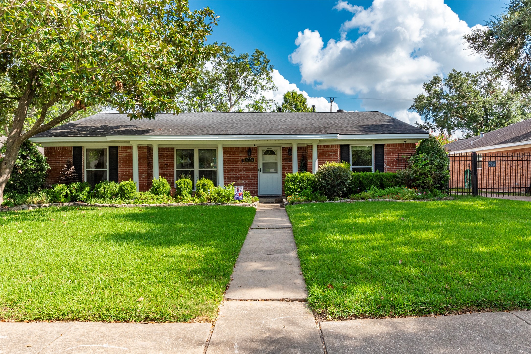 4326 Willowbend Boulevard Houston TX 77035