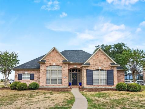 218 River Oaks Drive Lake Jackson TX 77566