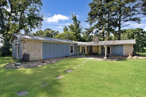 2227 Young Road Livingston TX 77351