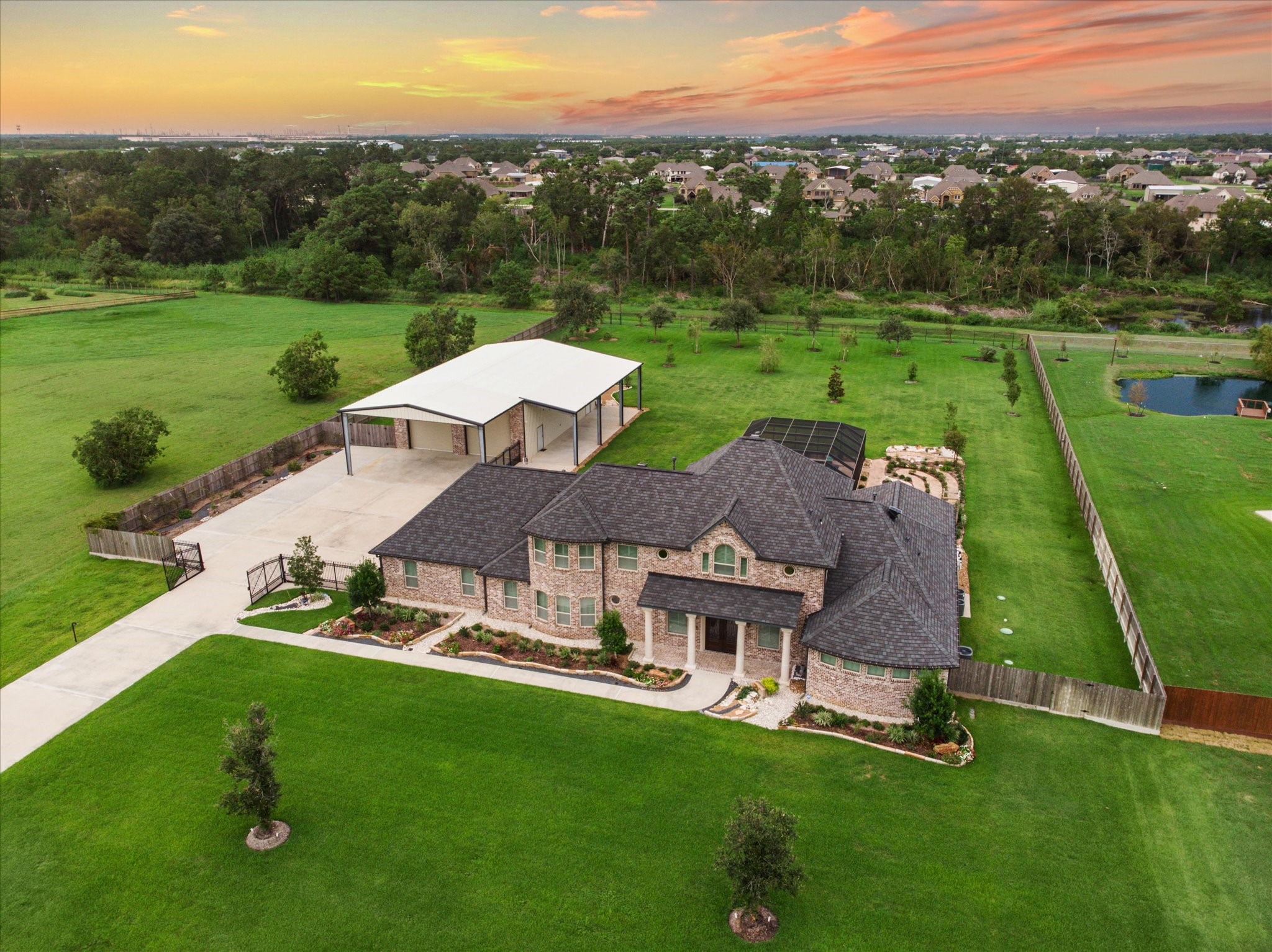 4419 Katies Creek Avenue Baytown TX 77523