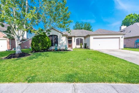 304 Cedar Lake Drive League City TX 77573