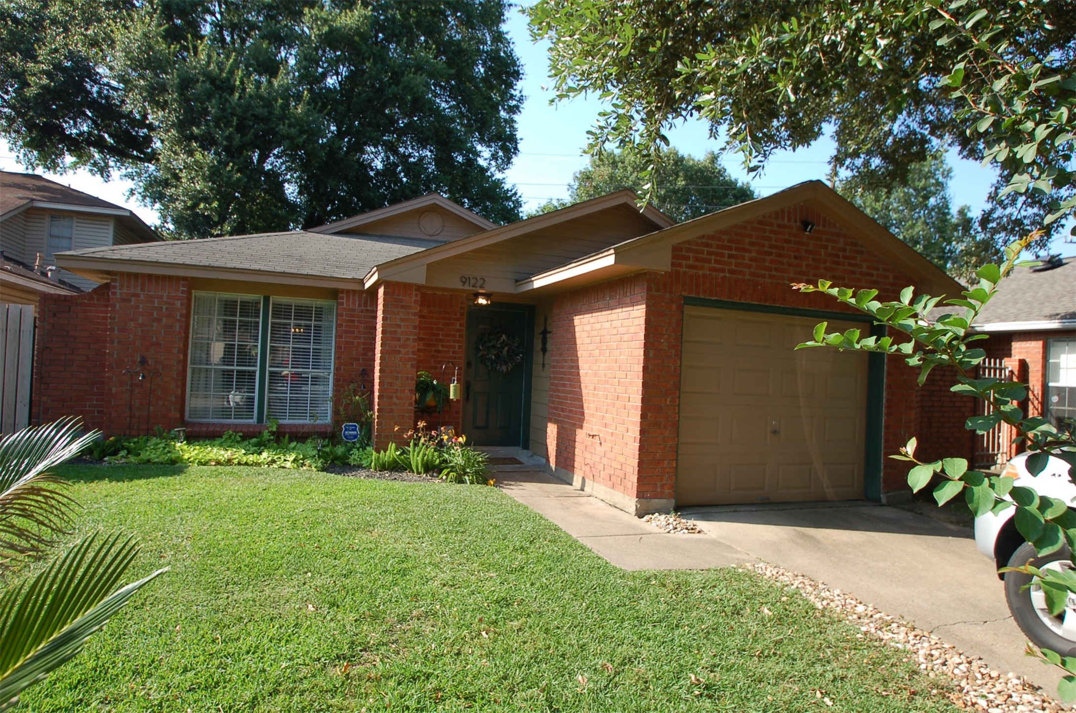 9122 Golden Sunshine Drive Houston TX 77064