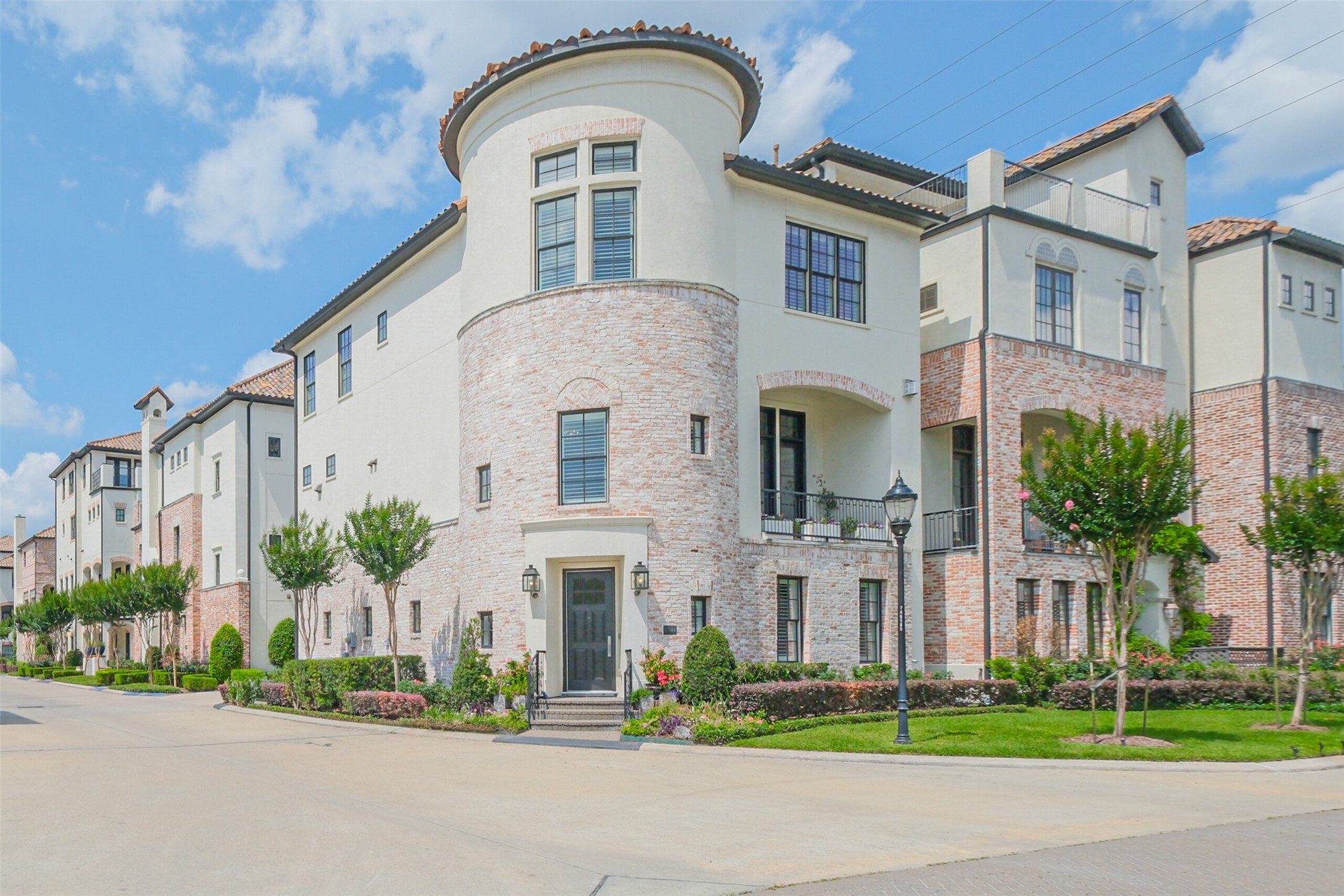 1144 Mosaico Lane Houston TX 77055
