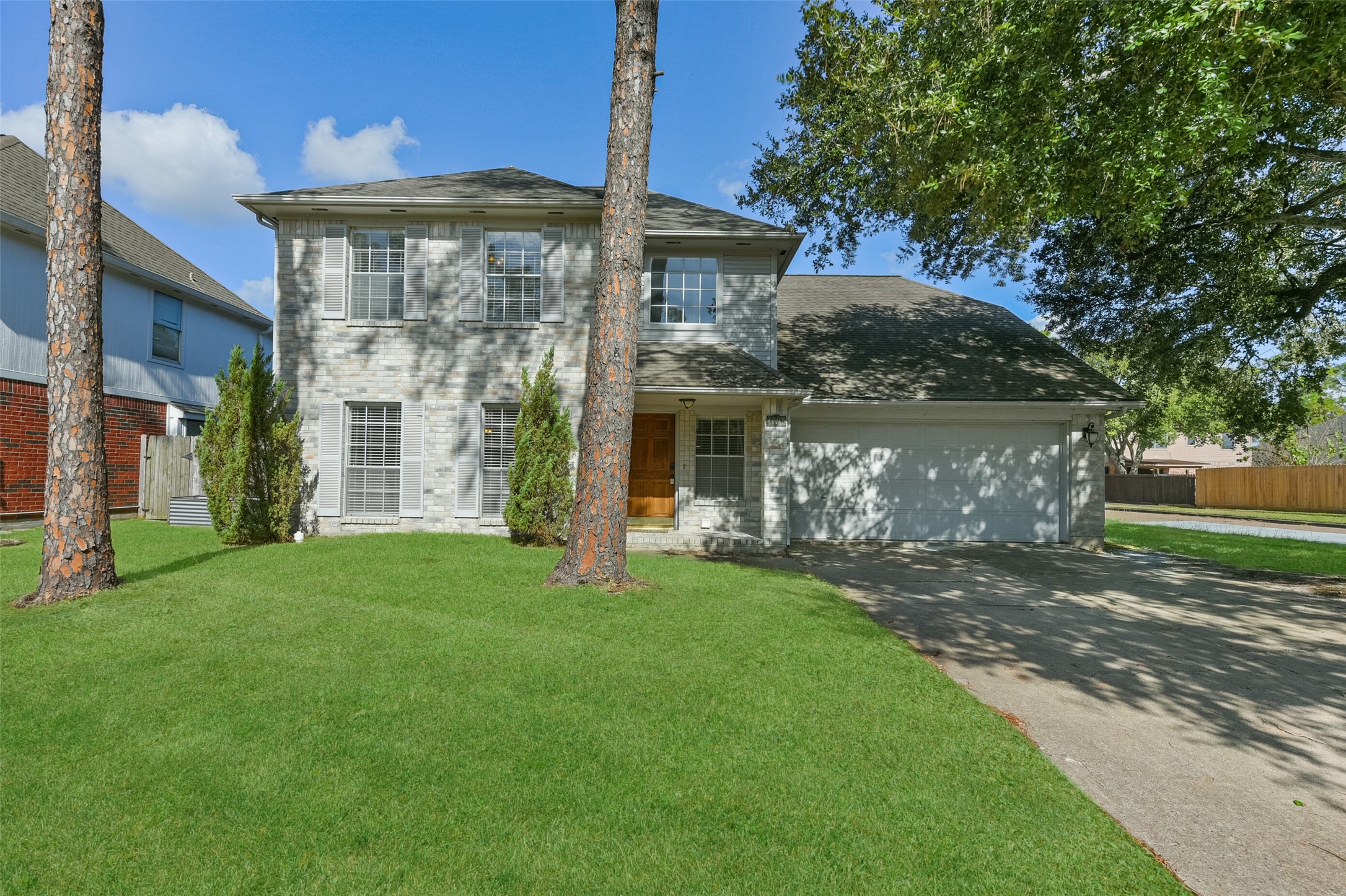 1201 Gulfton Drive Pearland TX 77581