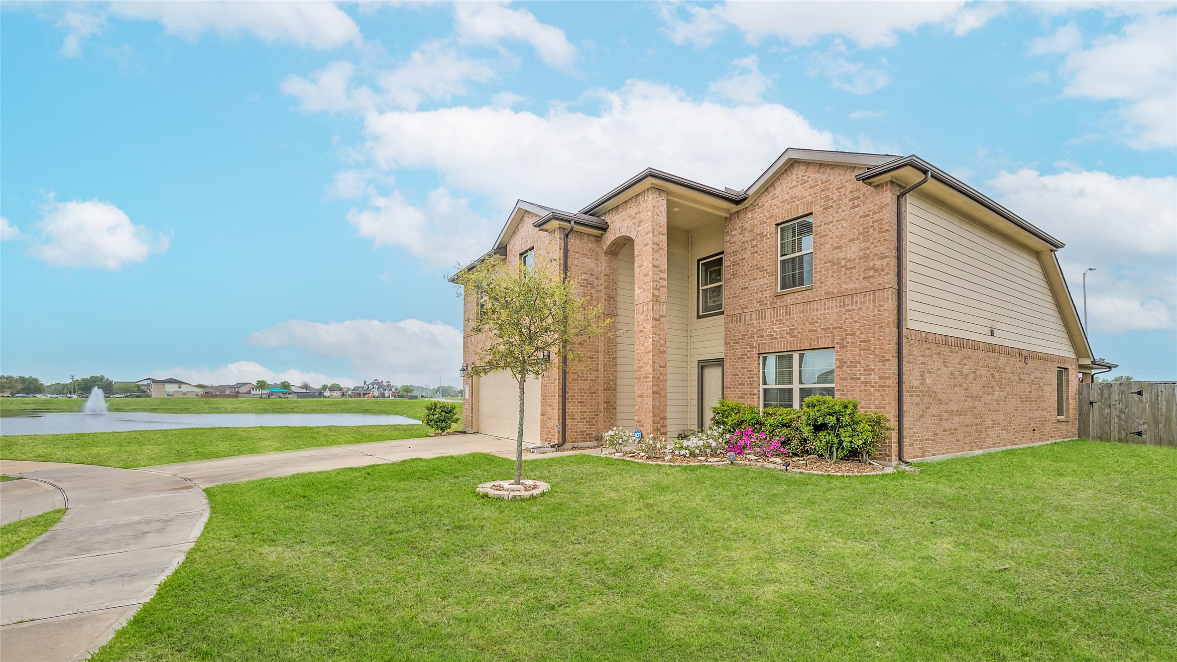 3034 Vales Point Drive Fresno TX 77545