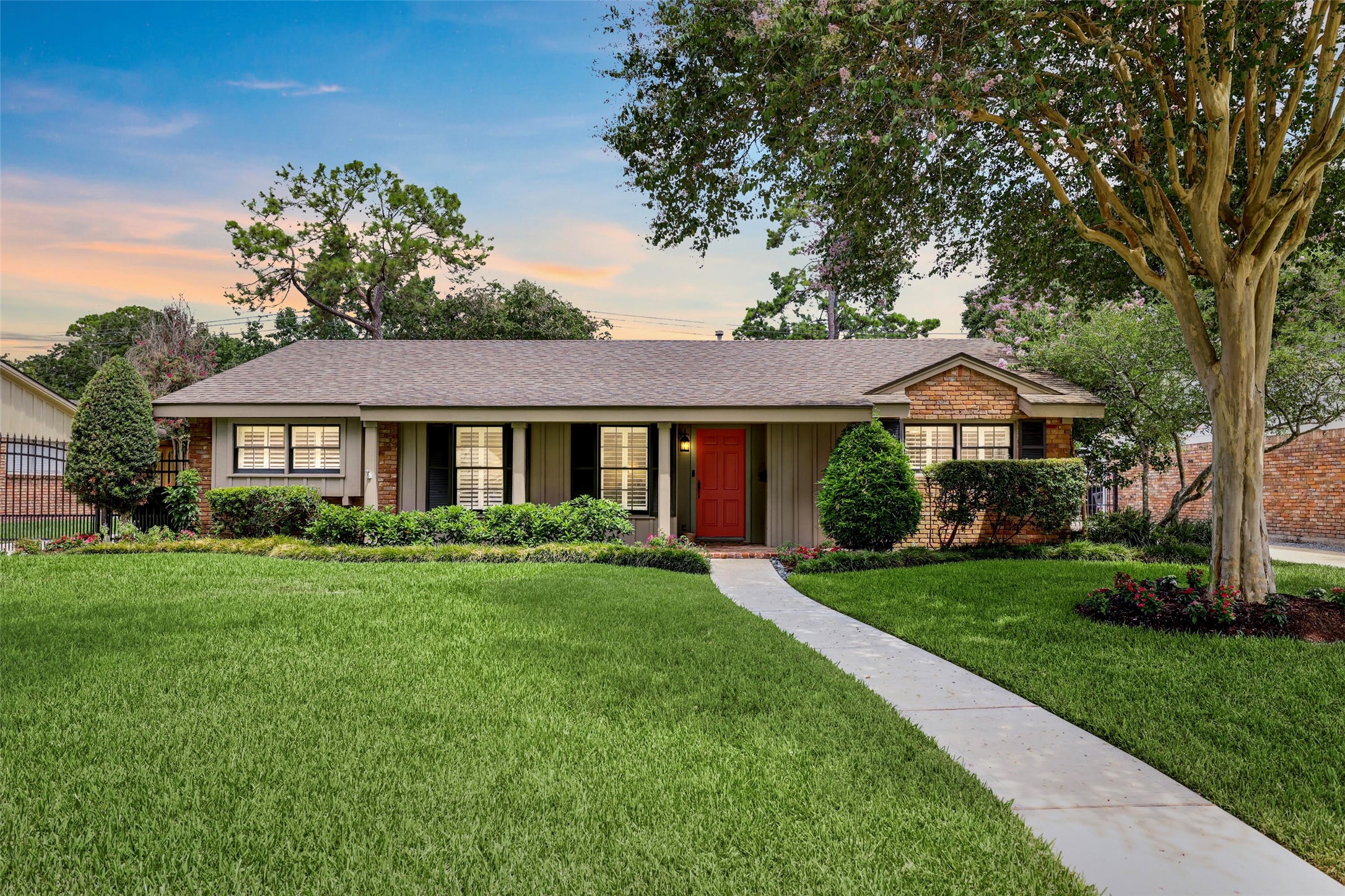 7910 Burgoyne Road Houston TX 77063