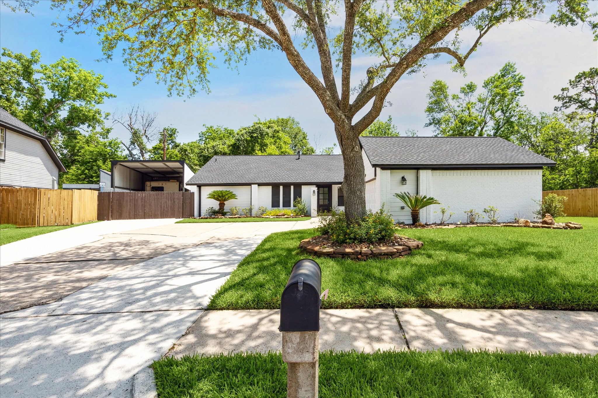 2301 Colleen Drive Pearland TX 77581