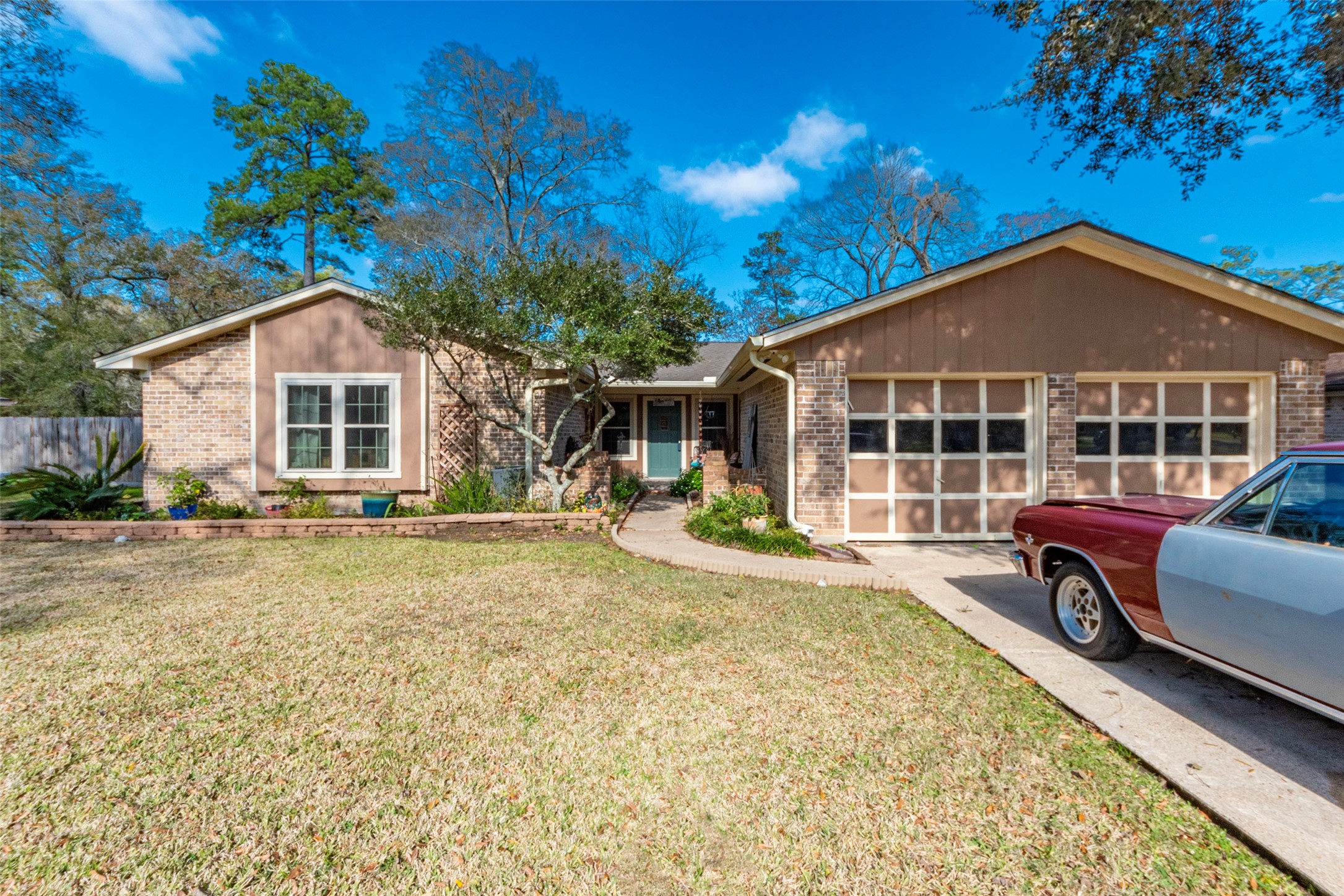 61 Lazy Oak Court Alvin TX 77511