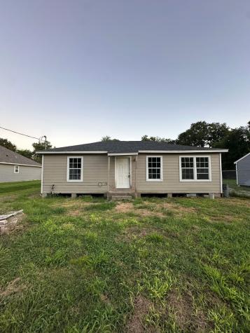 5242 Carmen Street Houston TX 77033