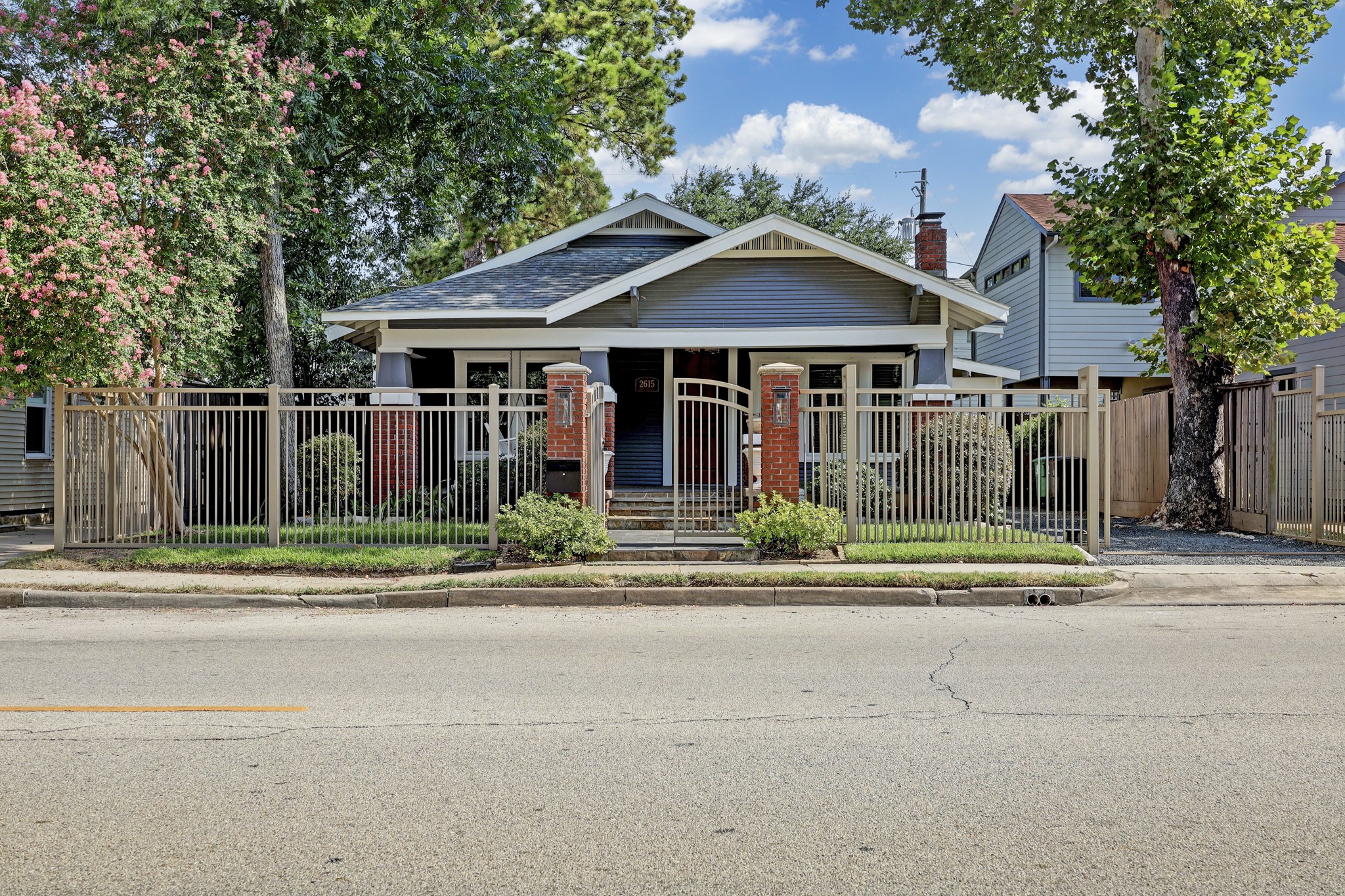 2615 White Oak Drive Houston TX 77009